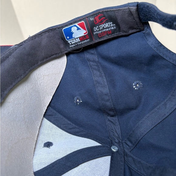 Vintage Cleveland Indians Baseball Hat Velcro SnapBack - Picture 5 of 6